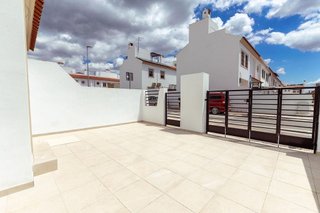 Casa adosada en venta en Campillos