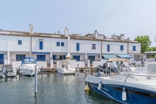 Casa adosada en venta en Empuriabrava en Castelló d´Empúries
