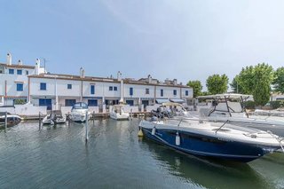 Casa adosada en venta en Empuriabrava en Castelló d´Empúries