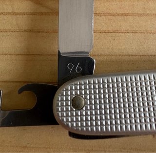Navaja Victorinox Pioneer Aluminio