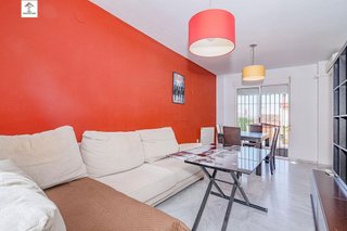 Casa adosada en venta en Ogíjares