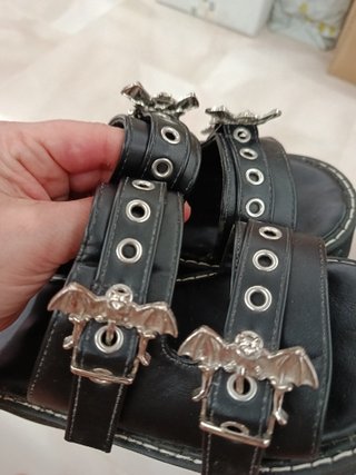 Sandalias Demonia Negras con Hebillas