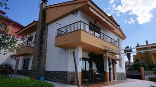 Chalet en venta en Cájar