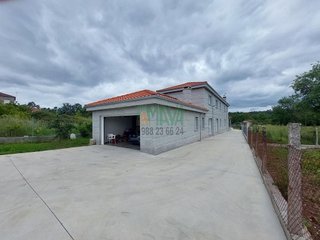Chalet en venta en Barbadás
