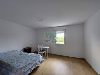 Chalet en venta en Barbadás