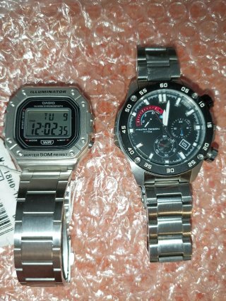 Lote 2 relojes Casio digital y Pagani Edifice.