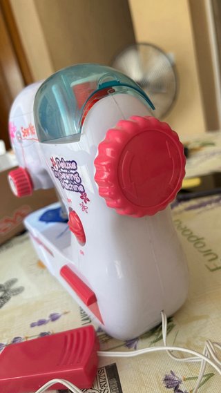 Máquina de coser de juguete Sew Nice