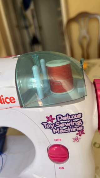 Máquina de coser de juguete Sew Nice