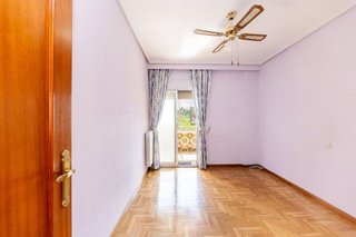 Piso en venta en Pueblo Nuevo en Madrid