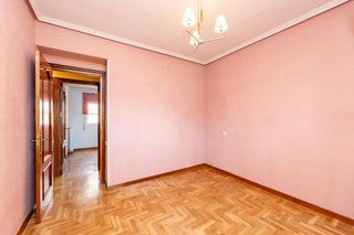 Piso en venta en Pueblo Nuevo en Madrid