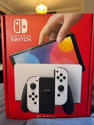 Nintendo Switch OLED Bianca e Nera