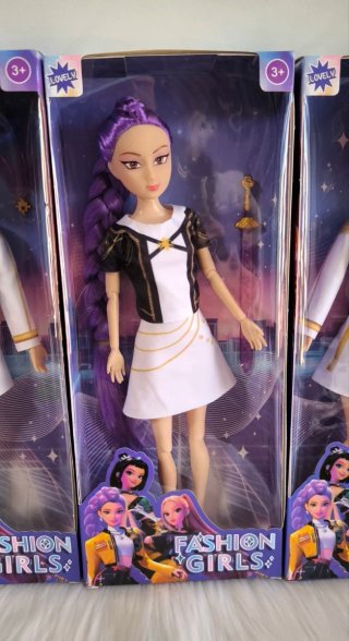 Conjunto 3 Bonecas K-Pop com acessórios NOVO