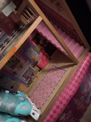 Casa de muñecas de madera desmontable
