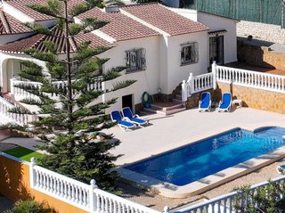Chalet en venta en Alcalalí