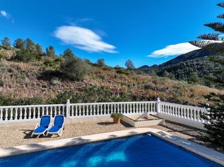 Chalet en venta en Alcalalí