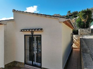 Chalet en venta en Alcalalí