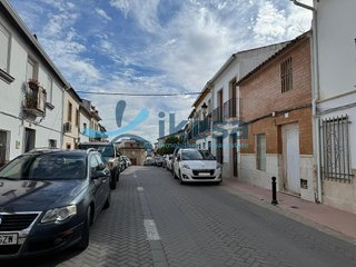 Casa adosada en venta en Herrera