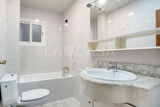 Piso en venta en Sant Ildefons en Cornellà de Llobregat