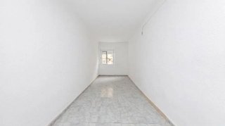 Piso en venta en Les Planes en Hospitalet de Llobregat, L´