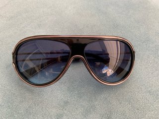 Montura gafas HOGAN retro negras y plateadas.