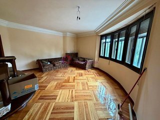 Piso en venta en Plaza España - Villa Pilar - Reyes Católicos - Vadillos en Burgos