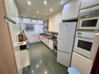 Piso en venta en Plaza España - Villa Pilar - Reyes Católicos - Vadillos en Burgos
