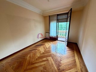 Piso en venta en Plaza España - Villa Pilar - Reyes Católicos - Vadillos en Burgos