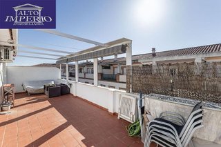 Ático en venta en Ogíjares