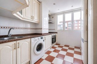 Piso en venta en Virgen del Cortijo - Manoteras en Madrid