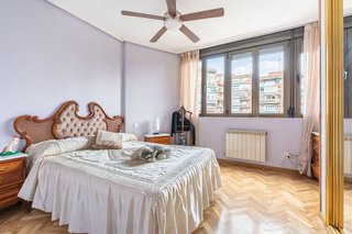 Piso en venta en Virgen del Cortijo - Manoteras en Madrid