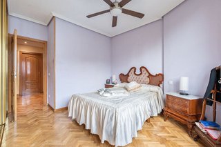 Piso en venta en Virgen del Cortijo - Manoteras en Madrid
