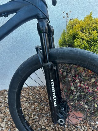 Bicicleta Dirt Jump Nera Dartmoor Streetfighter