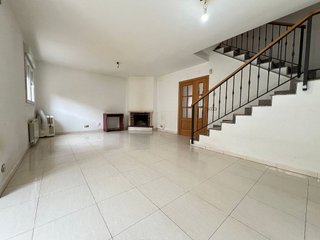 Casa adosada en venta en Las Lomas en Seseña