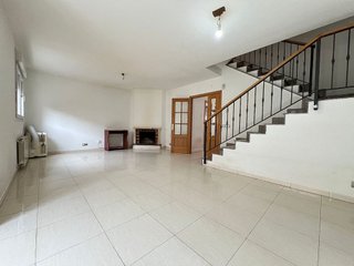 Casa adosada en venta en Las Lomas en Seseña