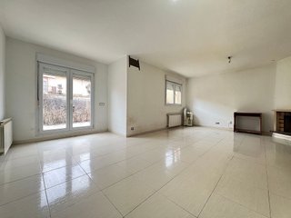 Casa adosada en venta en Las Lomas en Seseña