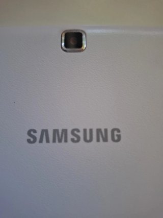 Tablet Samsung SM-T530 Argento/Bianco