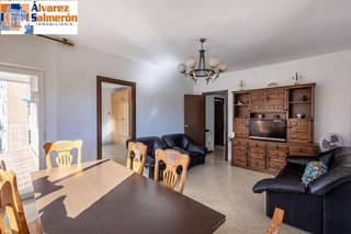 Piso en venta en Pajaritos - Plaza de Toros en Granada