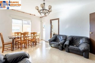 Piso en venta en Pajaritos - Plaza de Toros en Granada