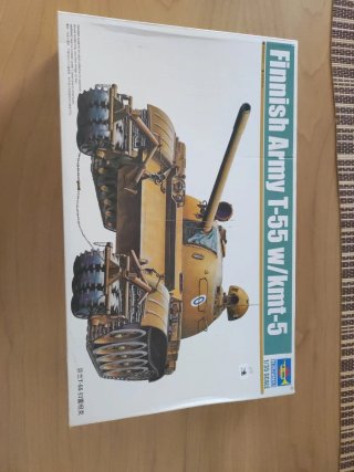Maqueta Tanque T-55 Finnish Army w/kmt-5