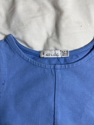 Top azul Stradivarius talla XS