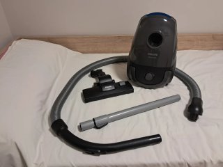 Aspirador PHILIPS PowerGo FC8241