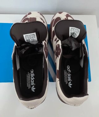 Zapatillas Adidas Marrón y Blanco