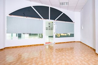 Local comercial en alquiler en Zona Avenida Alta - Auditorio en Torrent