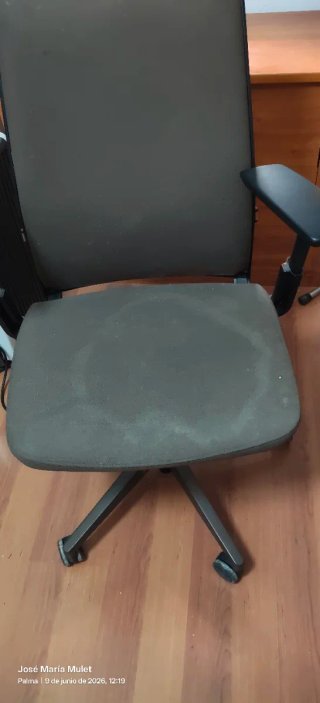 Silla de despacho ergonómica