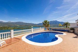 Chalet en venta en Viñuela