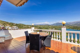 Chalet en venta en Viñuela