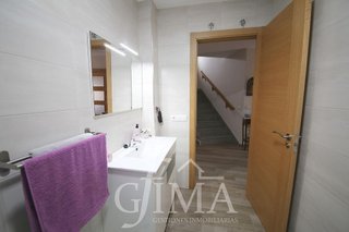 Casa adosada en venta en Tomelloso