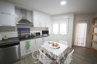 Casa adosada en venta en Tomelloso