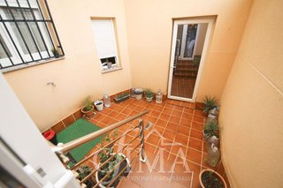 Casa adosada en venta en Tomelloso