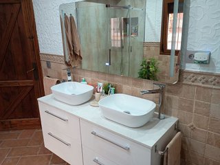 Casa pareada en venta en La Granja-La Colina-Los Pastores en Algeciras